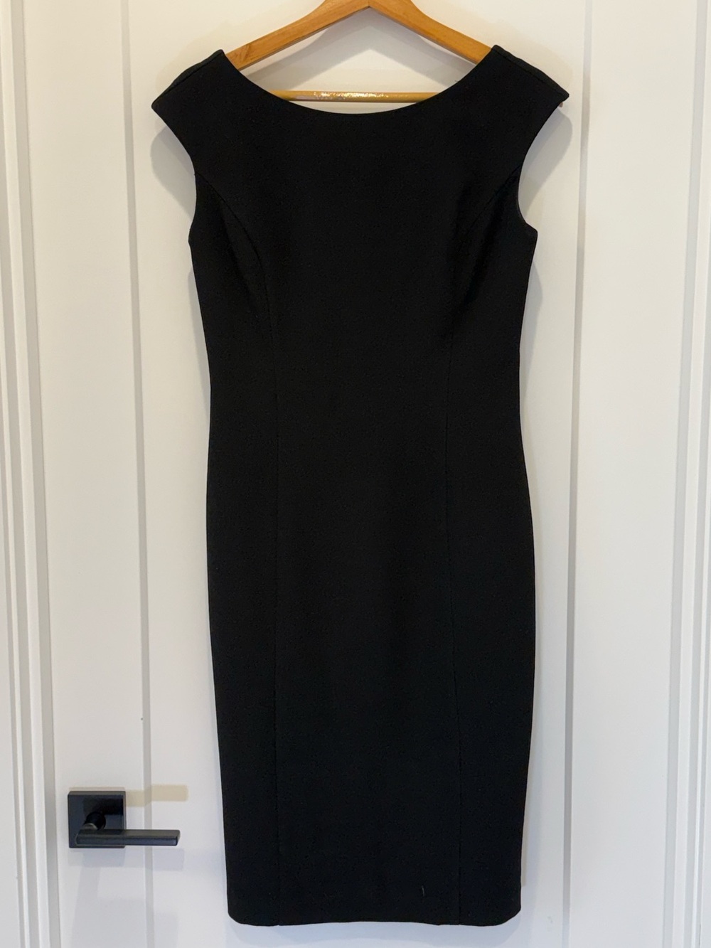 Eliza J Black Midi Sheath Dress Size 2 V Back Structured Career Cocktail Classic